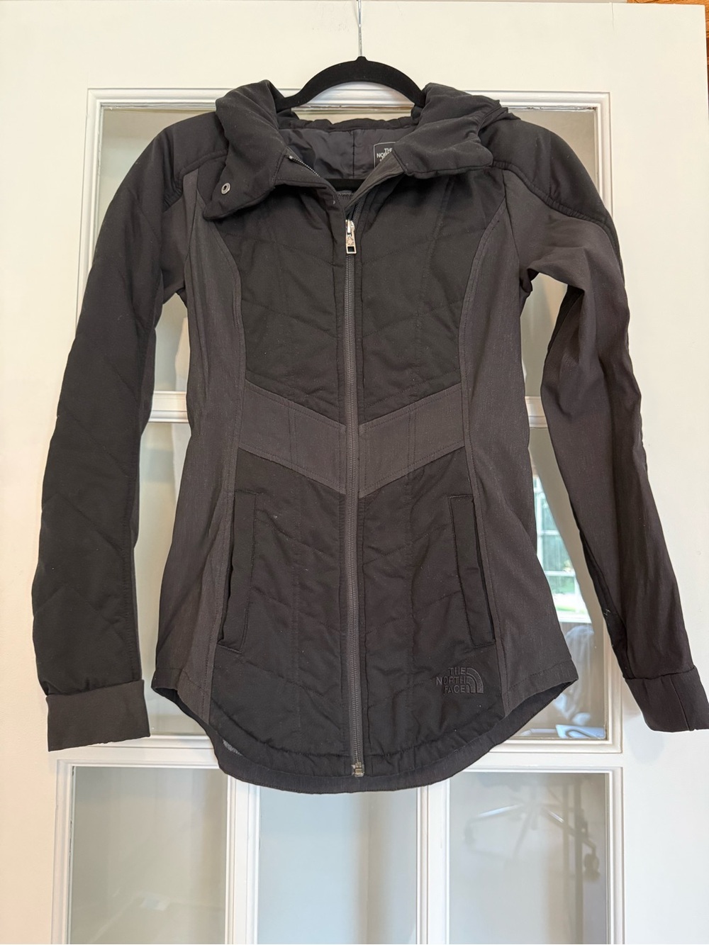 The North Face Women's Dark Gray Hooded Ski Jacket